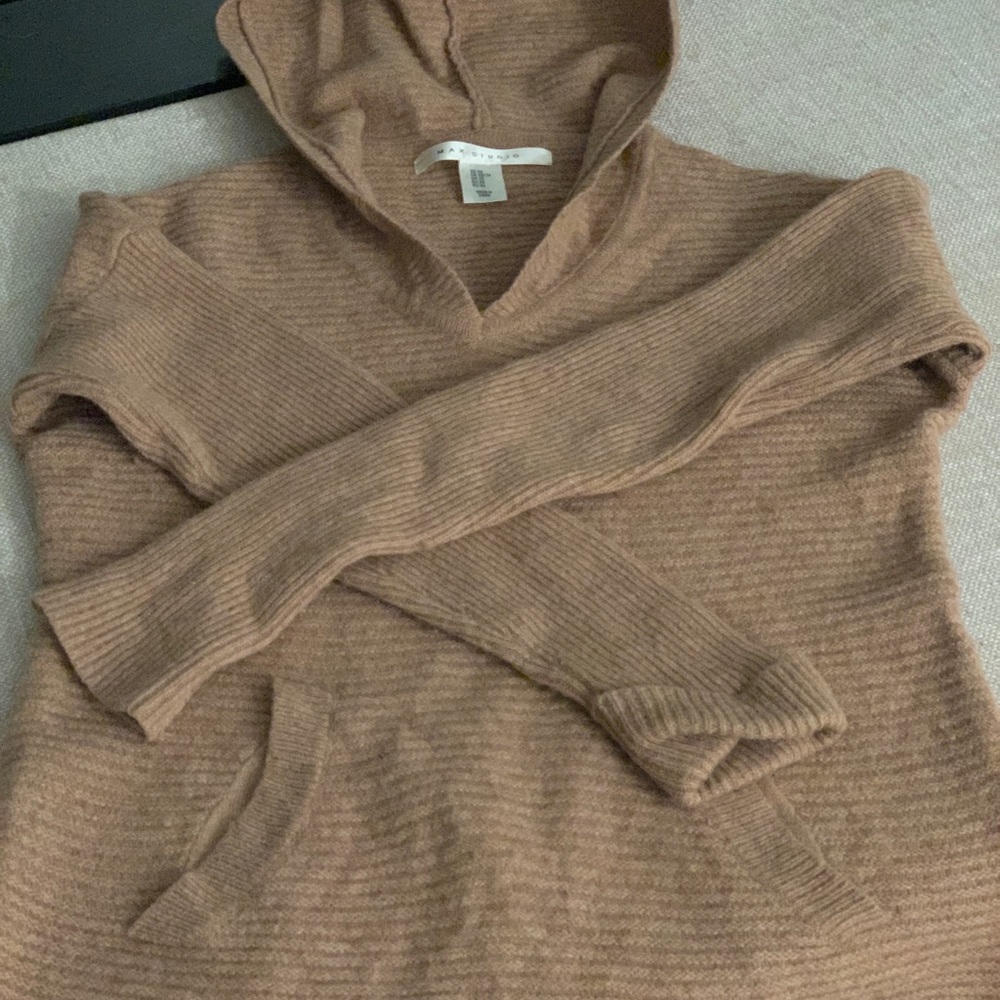 Max Studio Sweater